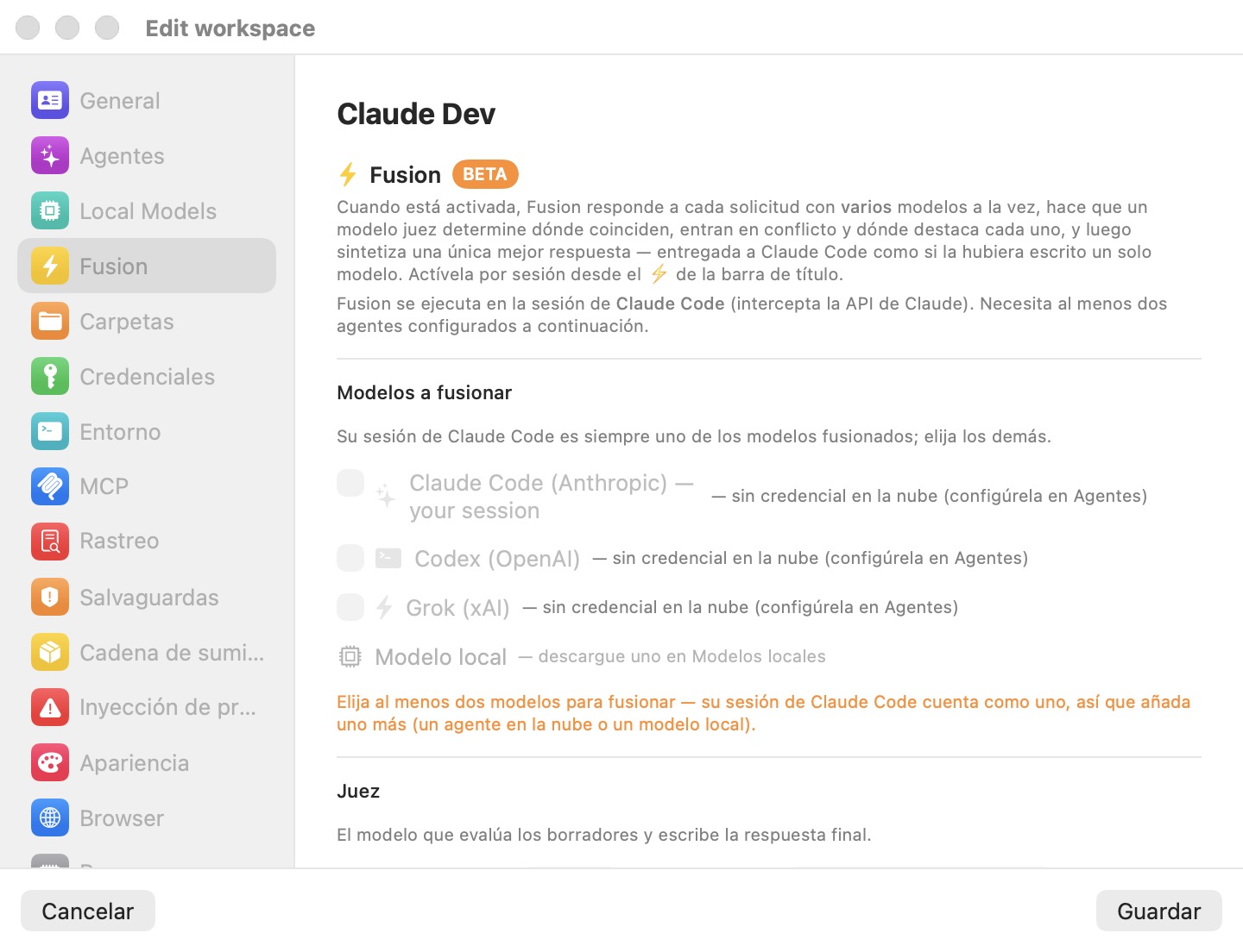 El panel de Fusion de la ventana Editar espacio de trabajo, con una insignia BETA, un grupo Modelos a fusionar que enumera Claude Code, Codex, Grok y Modelo local, y un grupo Juez con selectores de Proveedor y Modelo