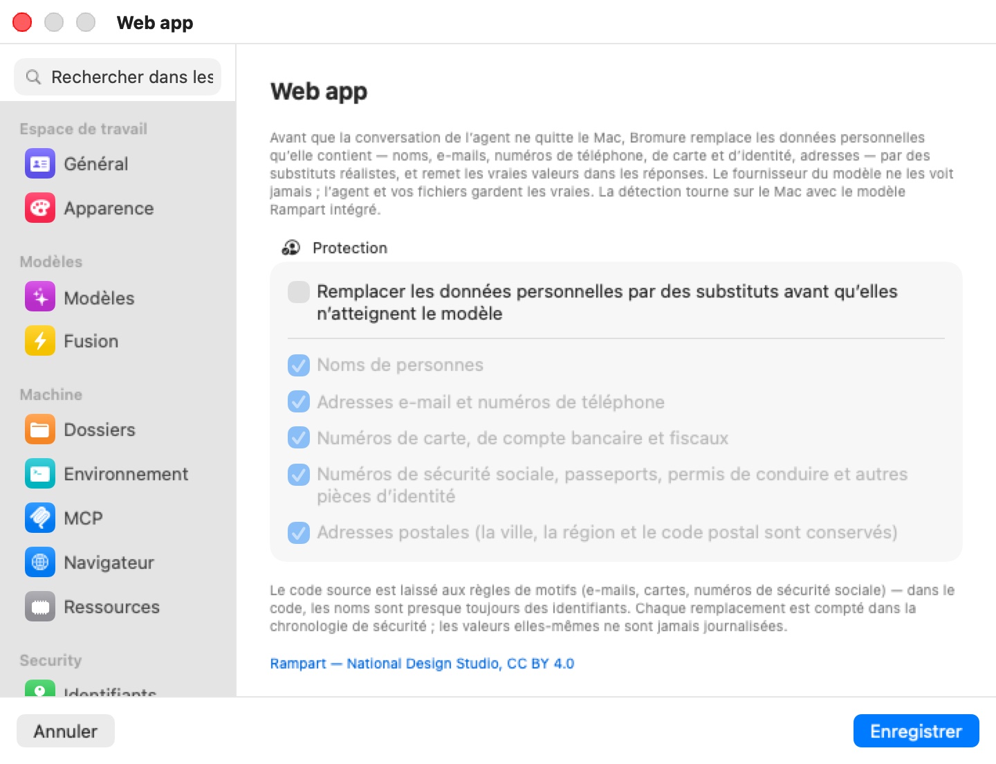 Le volet Protection des données personnelles de l'éditeur de l'espace de travail Web app : le texte d'explication, un groupe Protection avec l'interrupteur principal décoché « Remplacer les données personnelles par des substituts avant qu'elles n'atteignent le modèle » au-dessus de cinq catégories grisées et cochées, la note de bas de page sur le code source et la Chronologie de sécurité, et le lien « Rampart — National Design Studio, CC BY 4.0 »