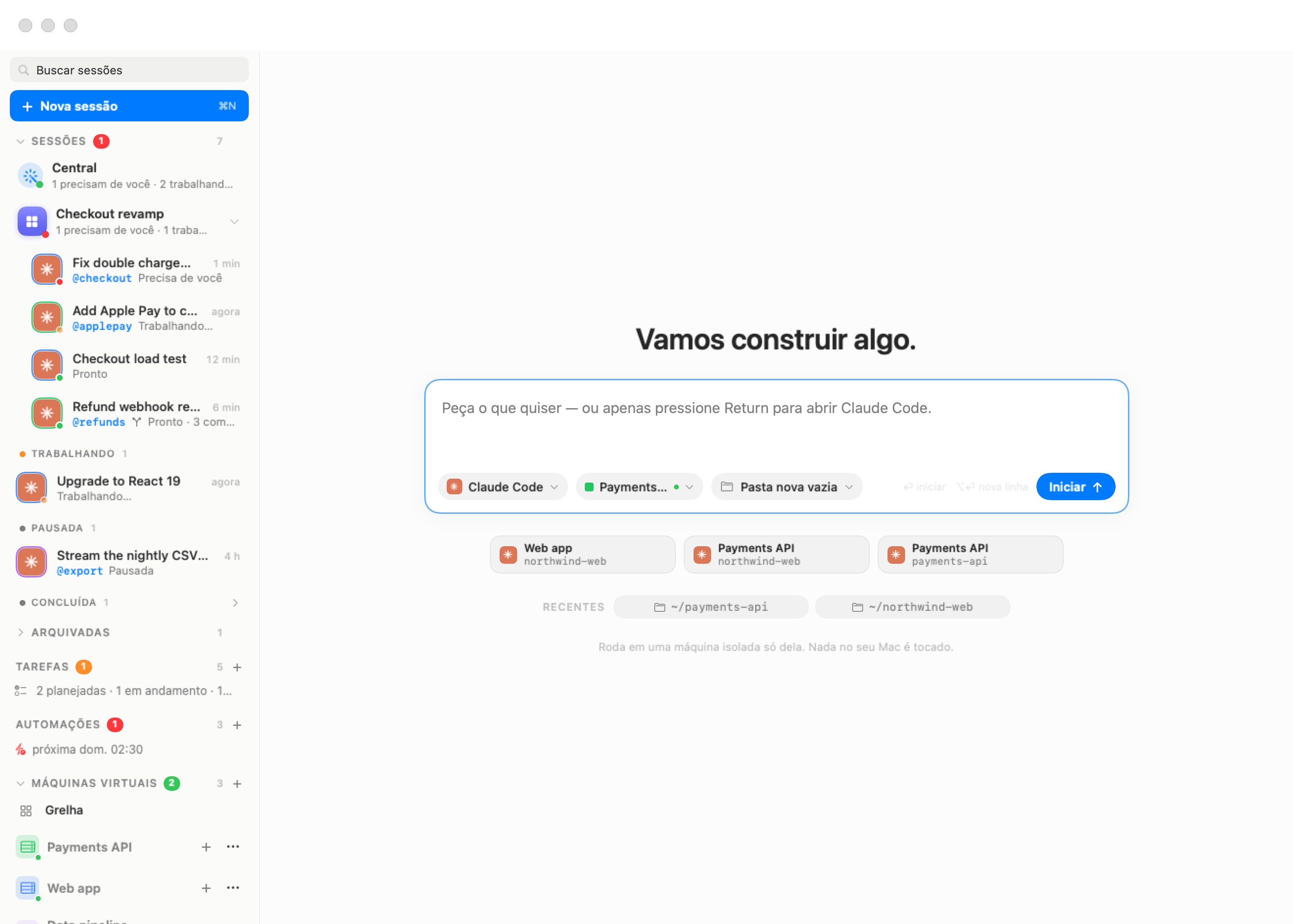 A janela principal com a secção Máquinas virtuais expandida no fundo da barra lateral: um sinal verde a indicar 2 em execução e uma contagem de 3, um botão +, depois o nó Grelha e as linhas Payments API e Web app, cada uma com um botão + e um botão ⋯. O palco mostra o ecrã de nova sessão.
